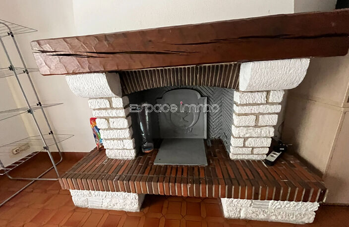 IMMEUBLE DE RAPPORT  - MUR COMMERCIAUX - HABITATION - MAROMME - 148.71m² -  4 CHAMBRES — photo 5