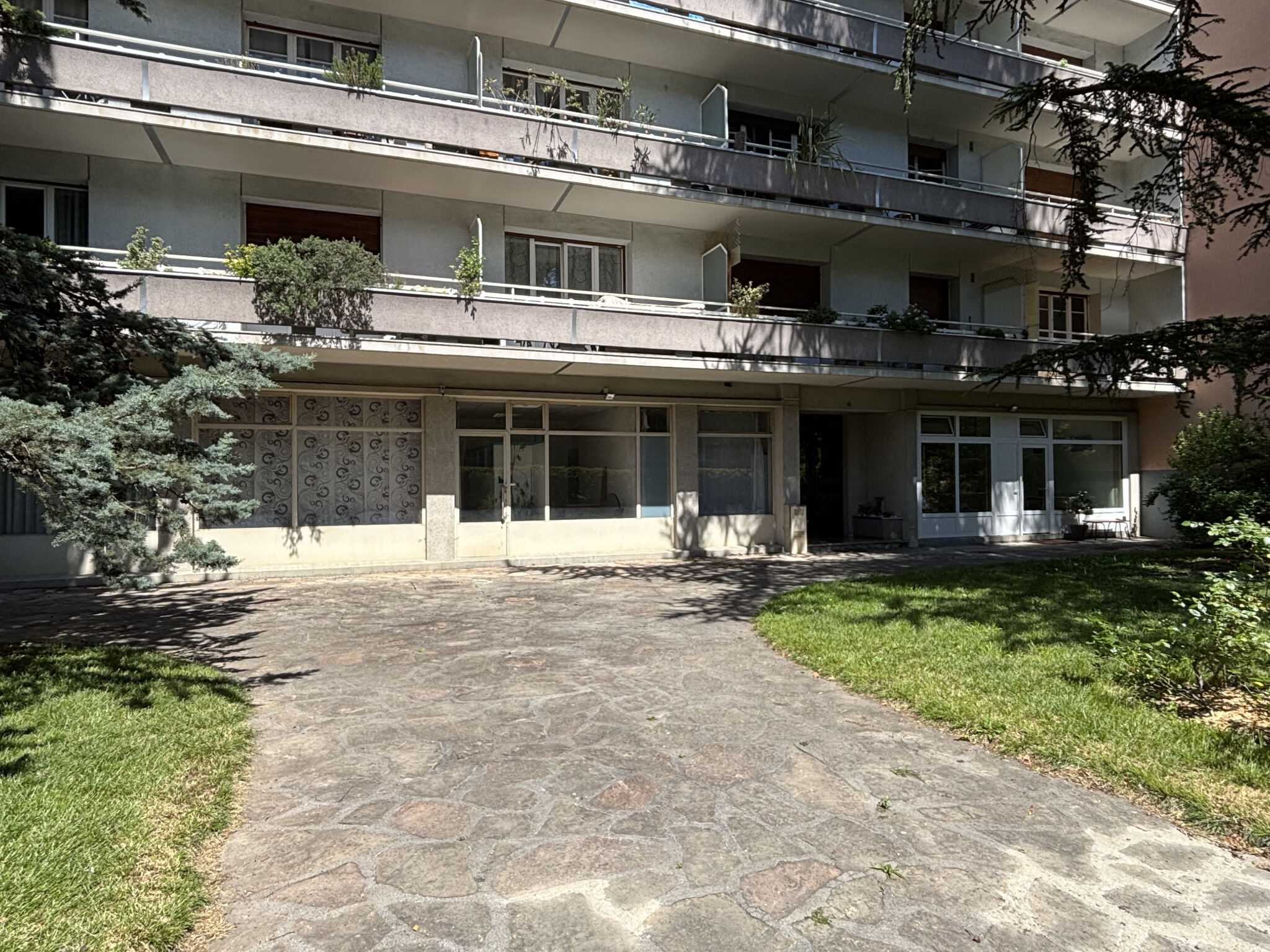 Local commercial  à vendre Grenoble 38100