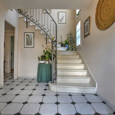 Maison 10 pièces 499000 €