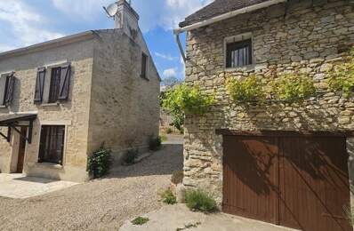Maison en pierre de 3 pièces principales — photo du bien