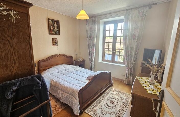 Maison en pierre de 3 pièces principales — photo 5