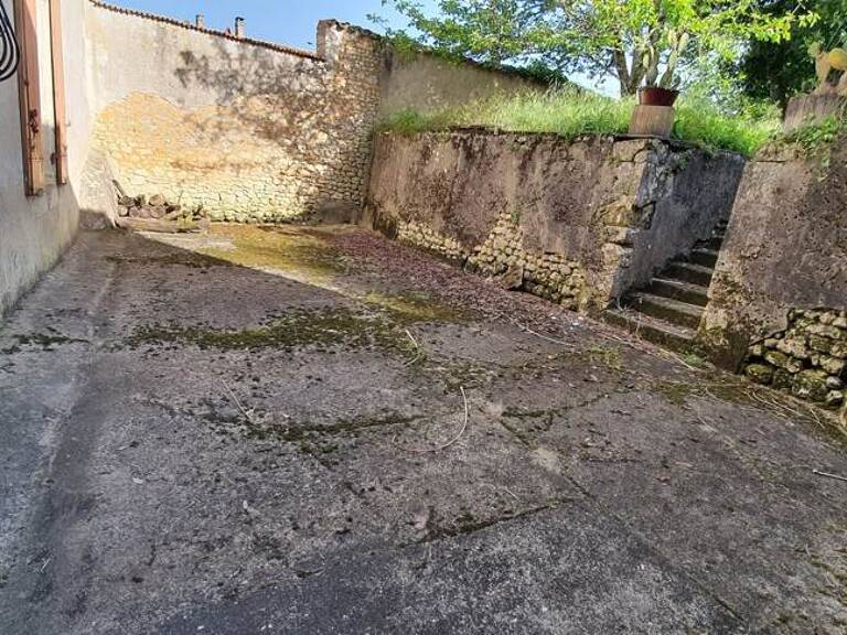 Maison de bourg de 7 pièces principales — photo 1