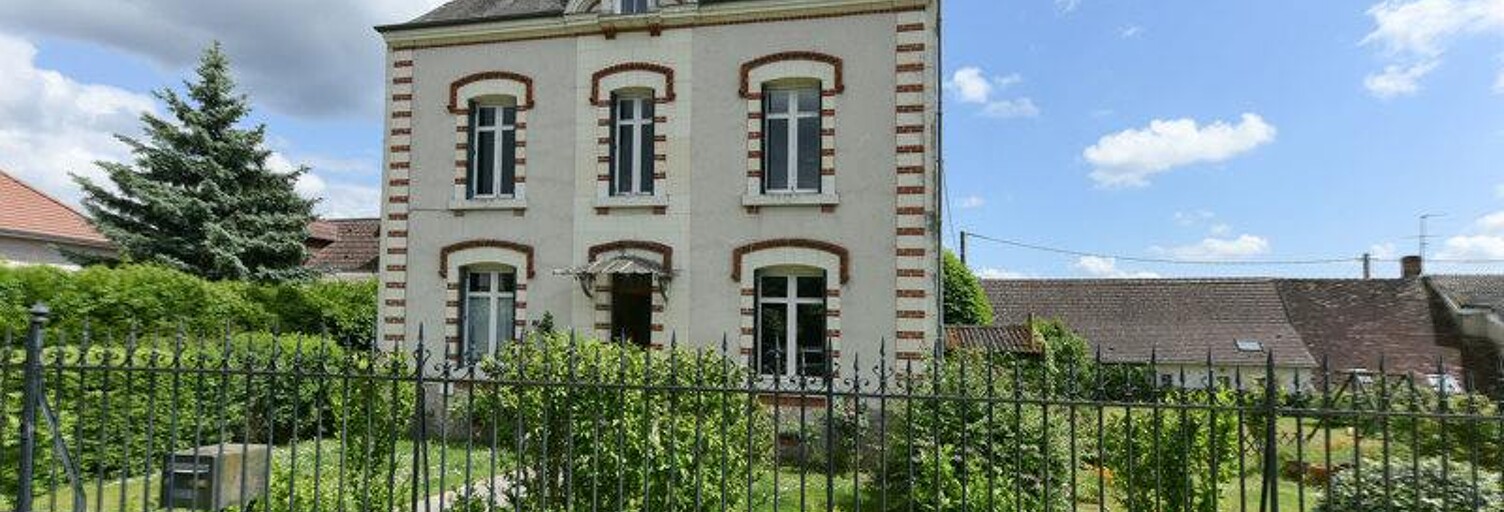 Maison 8 Pièces 165 m² à vendre à Noyers-sur-Cher (41140)