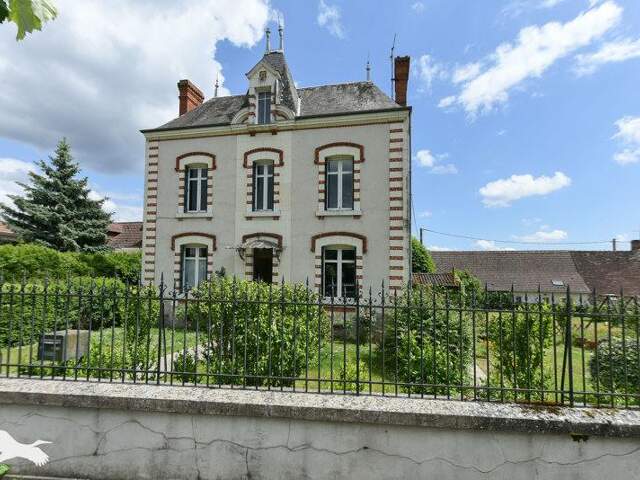 Maison 8 pièces 165 m² à Noyers-sur-Cher — photo du bien