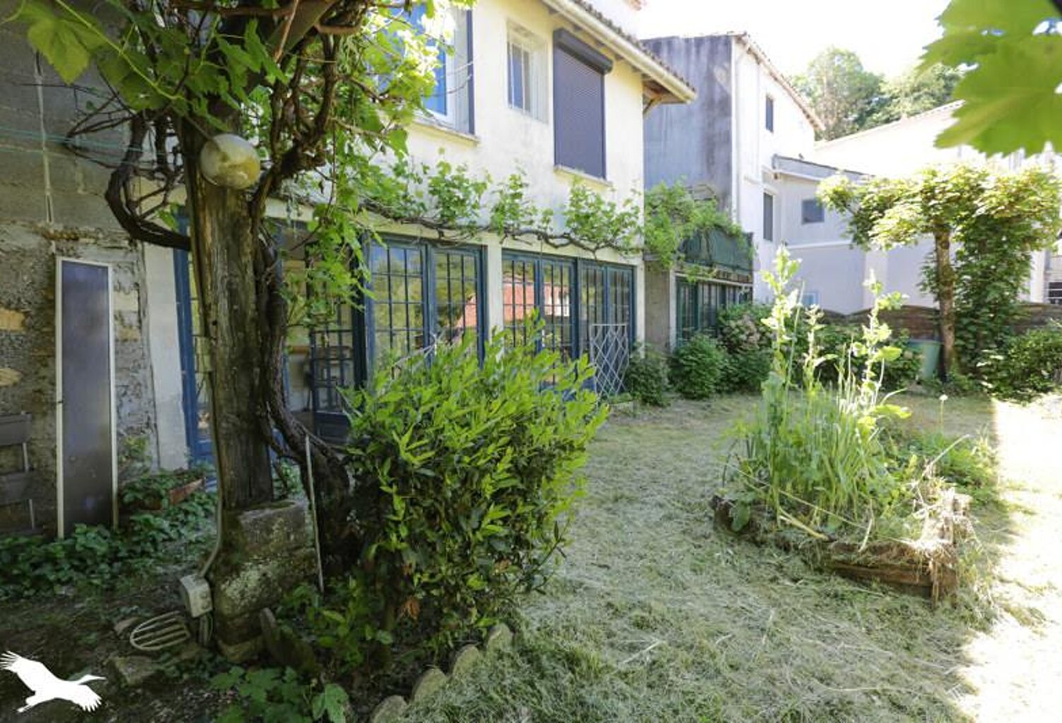 Maison en pierre de 6 pièces principales — photo 1