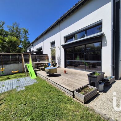 Appartement 4 pièces 265000 €