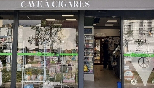  Commerce divers 135 m²