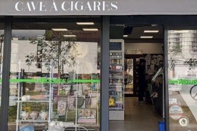 Commerce  755000 €