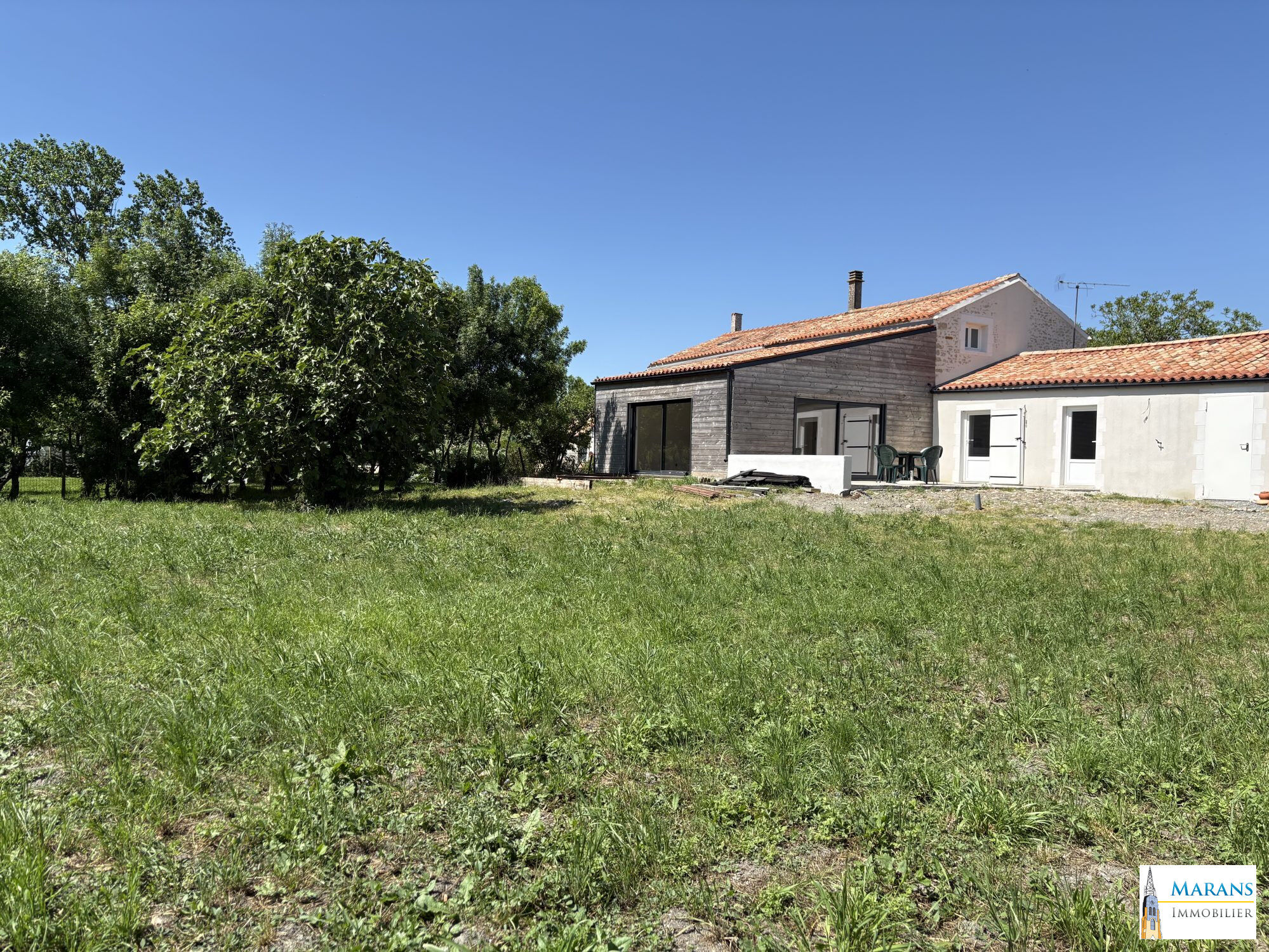 Villa / Maison 5 pièces  à vendre Vouillé-les-Marais 85450