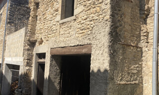 Maison 1 Pièce 30 m² à vendre à Saint-Sorlin-en-Bugey (01150)