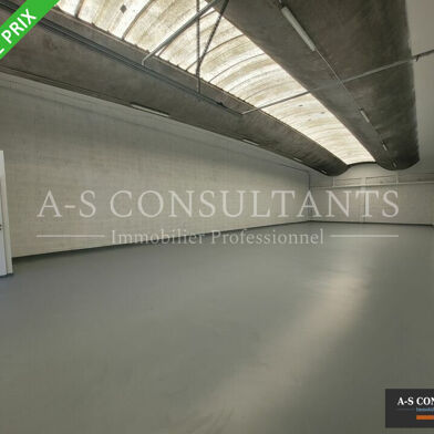 Local industriel  1650 €