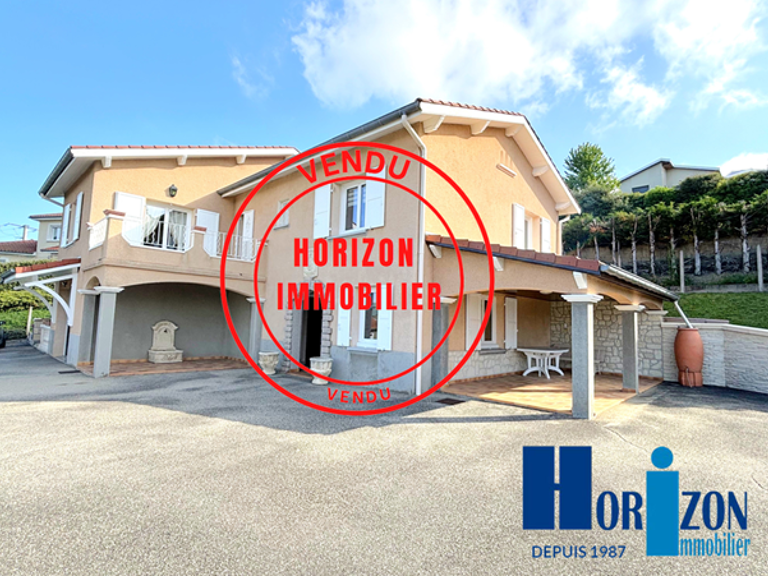 EXCLUSIVITE : UNIEUX BELLE MAISON SUR SOUS-SOL AVEC VUE DEGA — photo 1