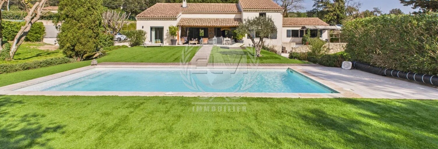 Maison 5 Pièces 283 m² à vendre à Le Plan-de-la-Tour (83120)