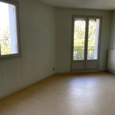 Appartement 4 pièces 106800 €