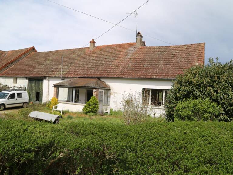Maison à rénover sur 1 535 m² de terrain — photo 1