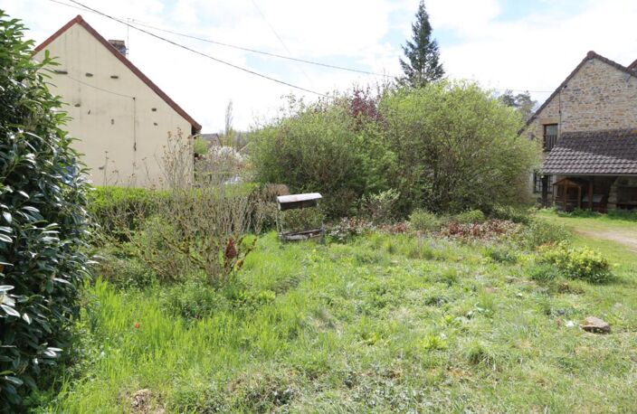 Maison à rénover sur 1 535 m² de terrain — photo 3