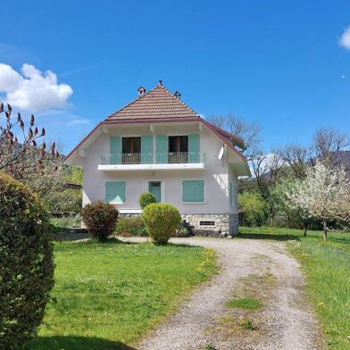 Maison 7 pièces 1060000 €