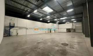 Local industriel  1188 m² à louer à Massy (91300)