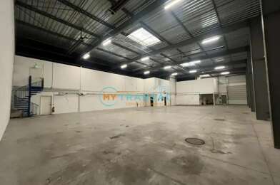 Local industriel  13860 €