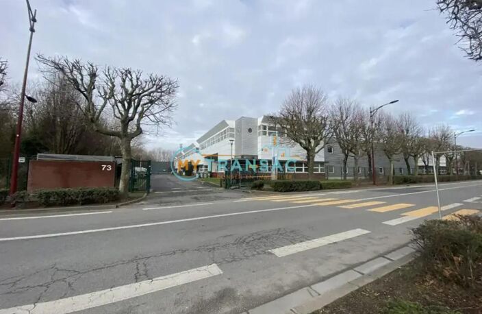 My Transac vous propose à la location des locaux d'activités et bureaux d'environ 722m² ou 2 lots : 366m² et 356m² situé à Bondy — photo 5