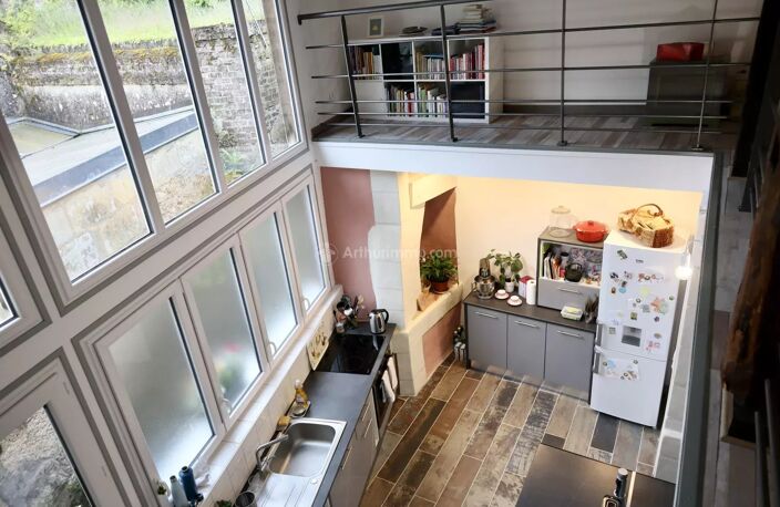 Maison située au coeur de La CHARTRE SUR LE LOIR, entièrement rénovée en 2022. — photo 2