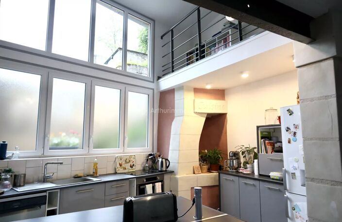 Maison située au coeur de La CHARTRE SUR LE LOIR, entièrement rénovée en 2022. — photo 4