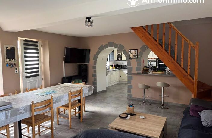 JAVRON LES CHAPELLES, Maison de 135m² avec dépendances et étang. — photo 4