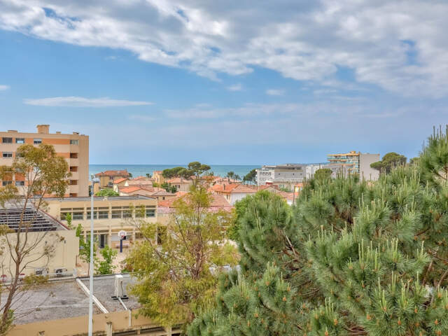 Cros de Cagnes, 3/4 pièces lumineux de 71 m2 avec double séj — photo du bien