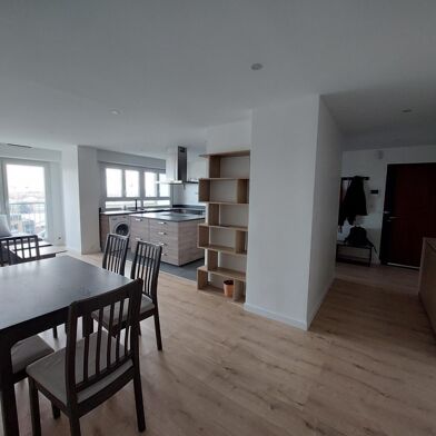Appartement 3 pièces 1367 €