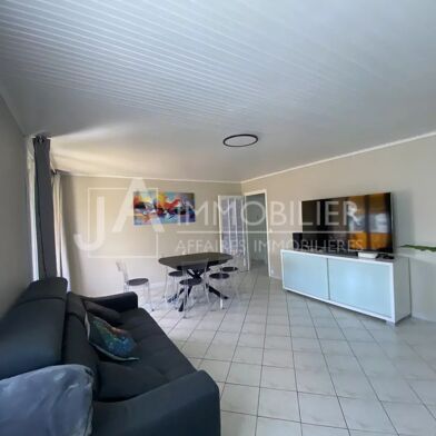 Appartement 4 pièces 230000 €