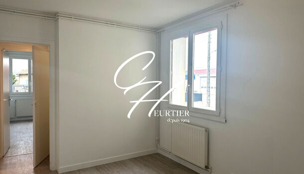 Appartement 3 pièces  à louer Rives 38140