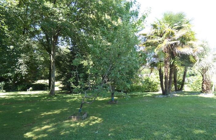 40700 HAGETMAU / MAISON T6 DE 185 M2 ENVIRON / 5 CHAMBRES / PISC — photo 3