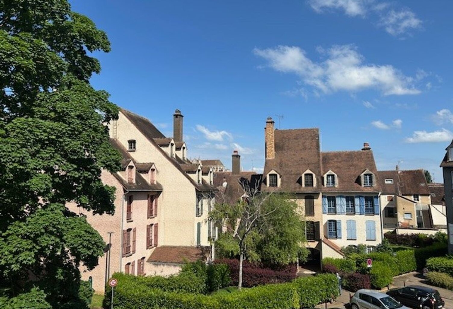 Parking + Annexe + Appartement — photo 1