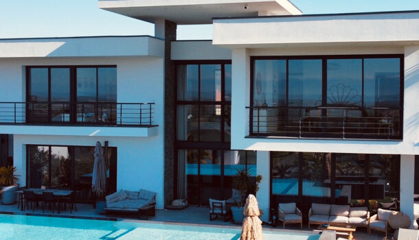 Villa / Maison 9 pièces  à vendre Pau 64000