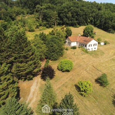 Maison 7 pièces 197900 €