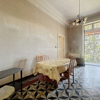 Appartement 4 pièces 160000 €