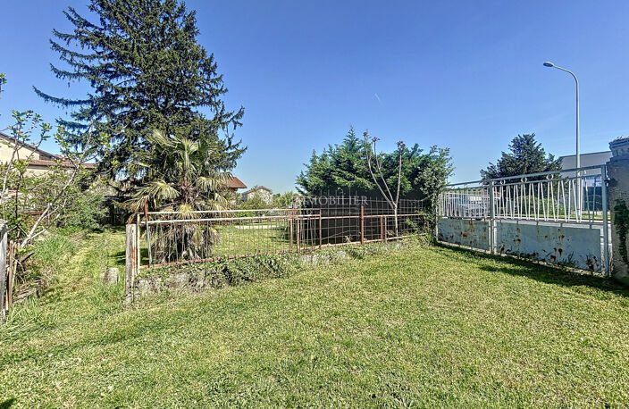 Terrain à bâtir bien placé et arboré de 565 m2 — photo 2