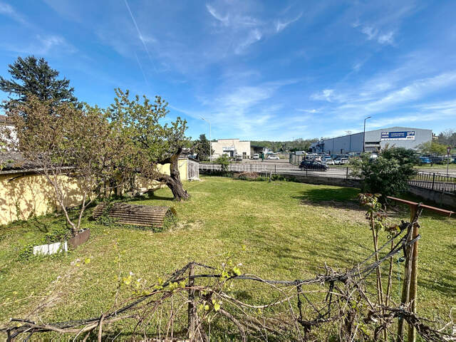 Terrain à bâtir bien placé de 370 m2 — photo du bien