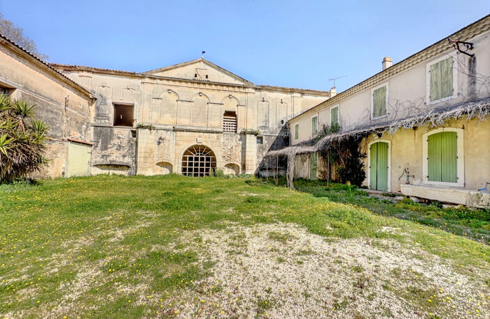 Mas d'exception à Saint-Martin-de-Crau   Un domaine au coeur — photo 2