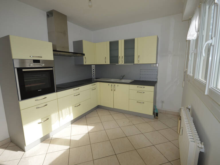 Appartement T3 à Valentigney — photo 1