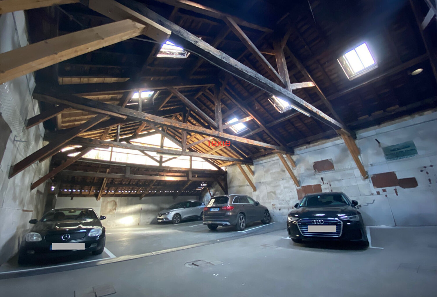 Place de Parking couverte — photo 1