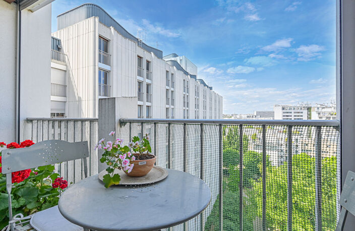 3 pièces avec balcon et vue Tour Eiffel ! — photo 4