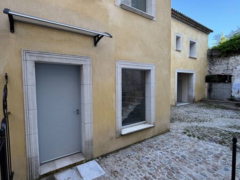 T5 — photo 1