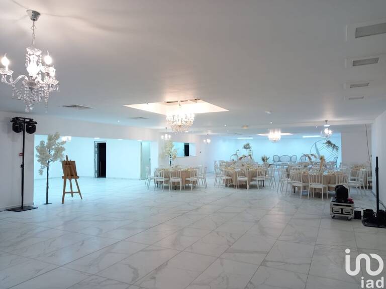 Vente Murs commerciaux 1 500 m&sup2; — photo 1