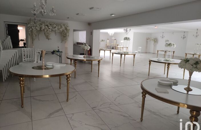 Vente Murs commerciaux 1 500 m&sup2; — photo 3