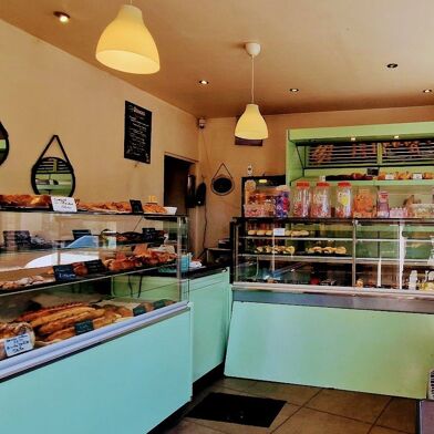 Commerce  214000 €