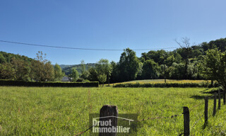 Terrain  2131 m² à vendre à Bessuéjouls (12500)