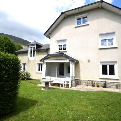 Appartement 5 pièces 180000 €