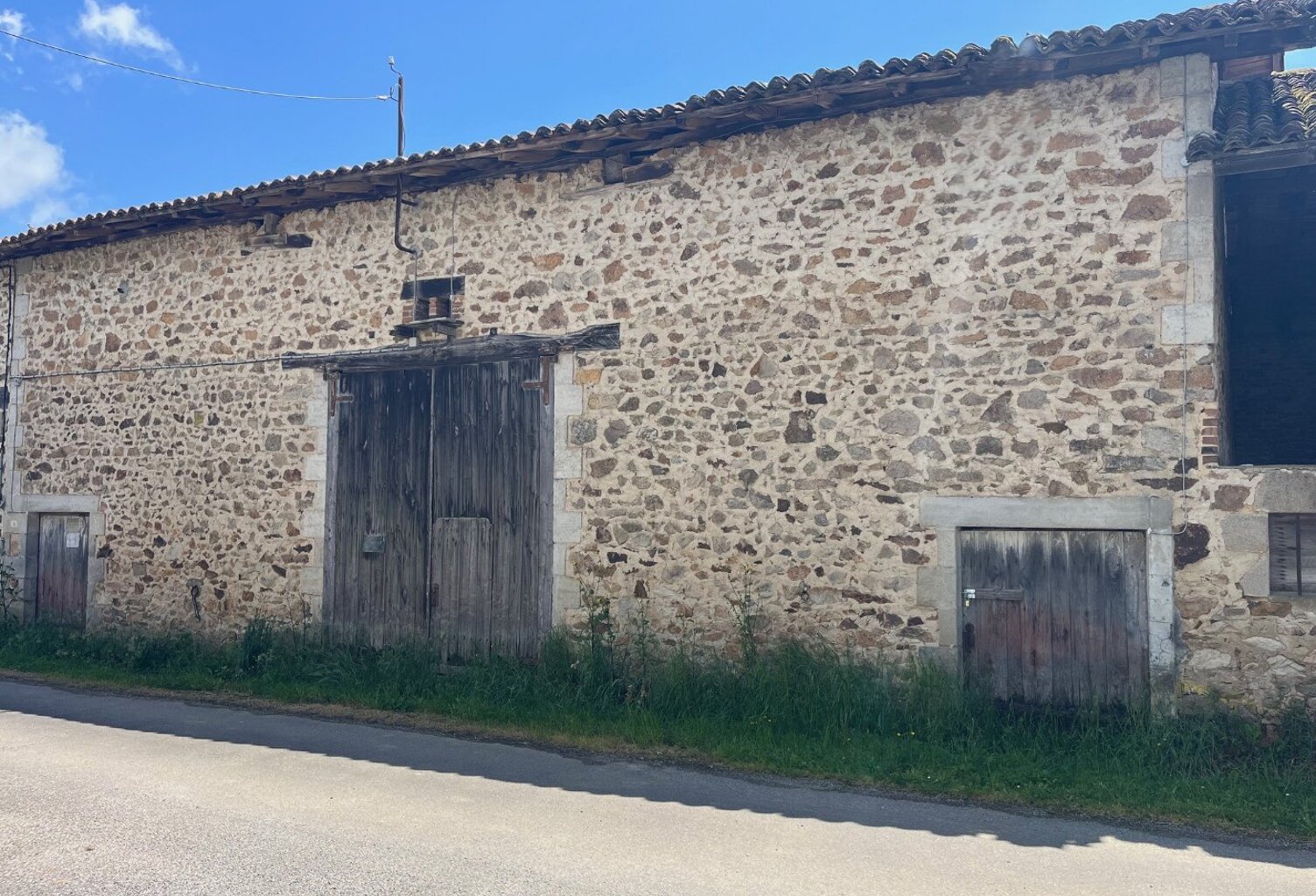Grange — photo 1