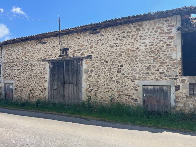 Grange — photo 1